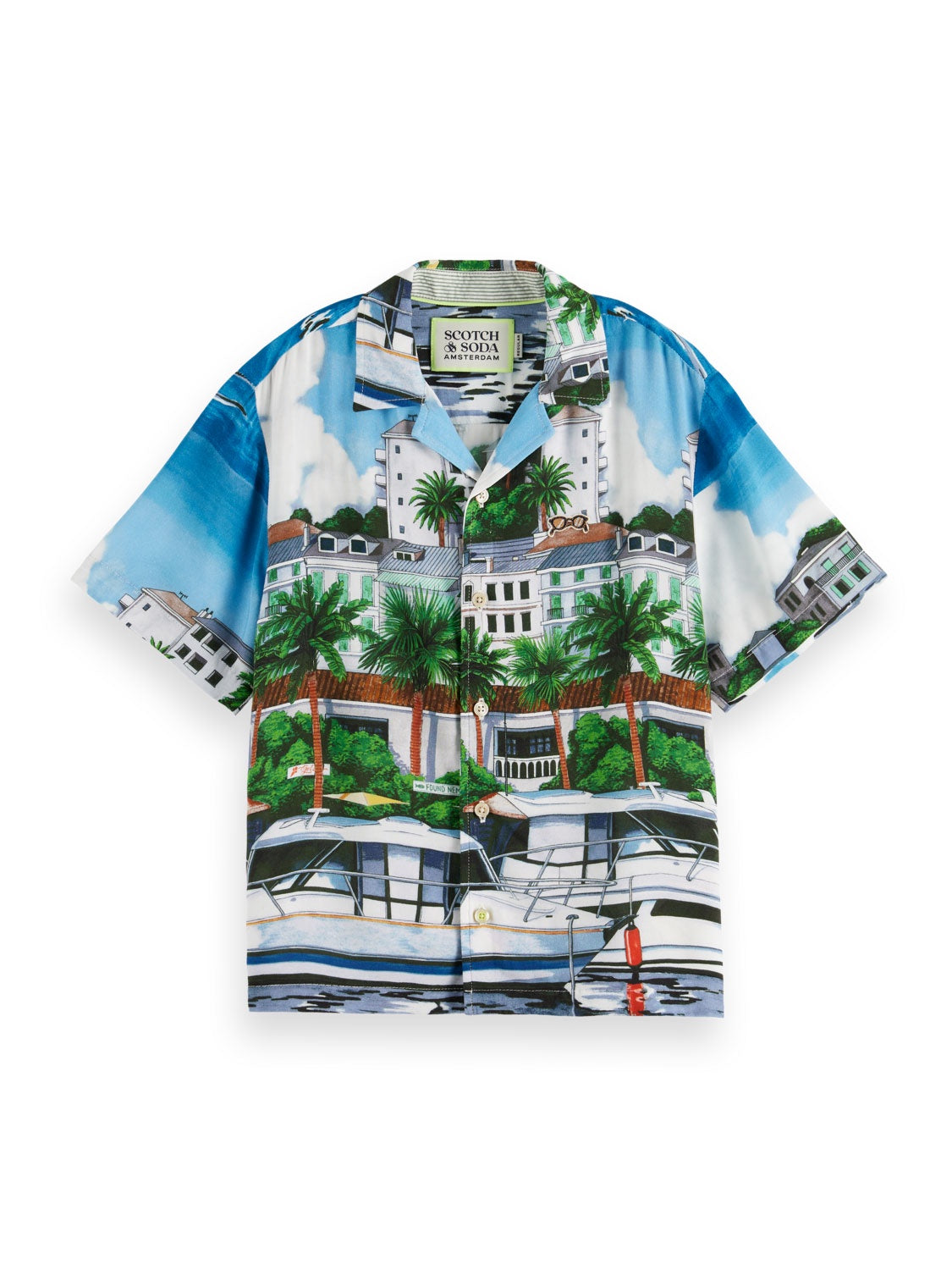 Placed artwork short sleeved shirt