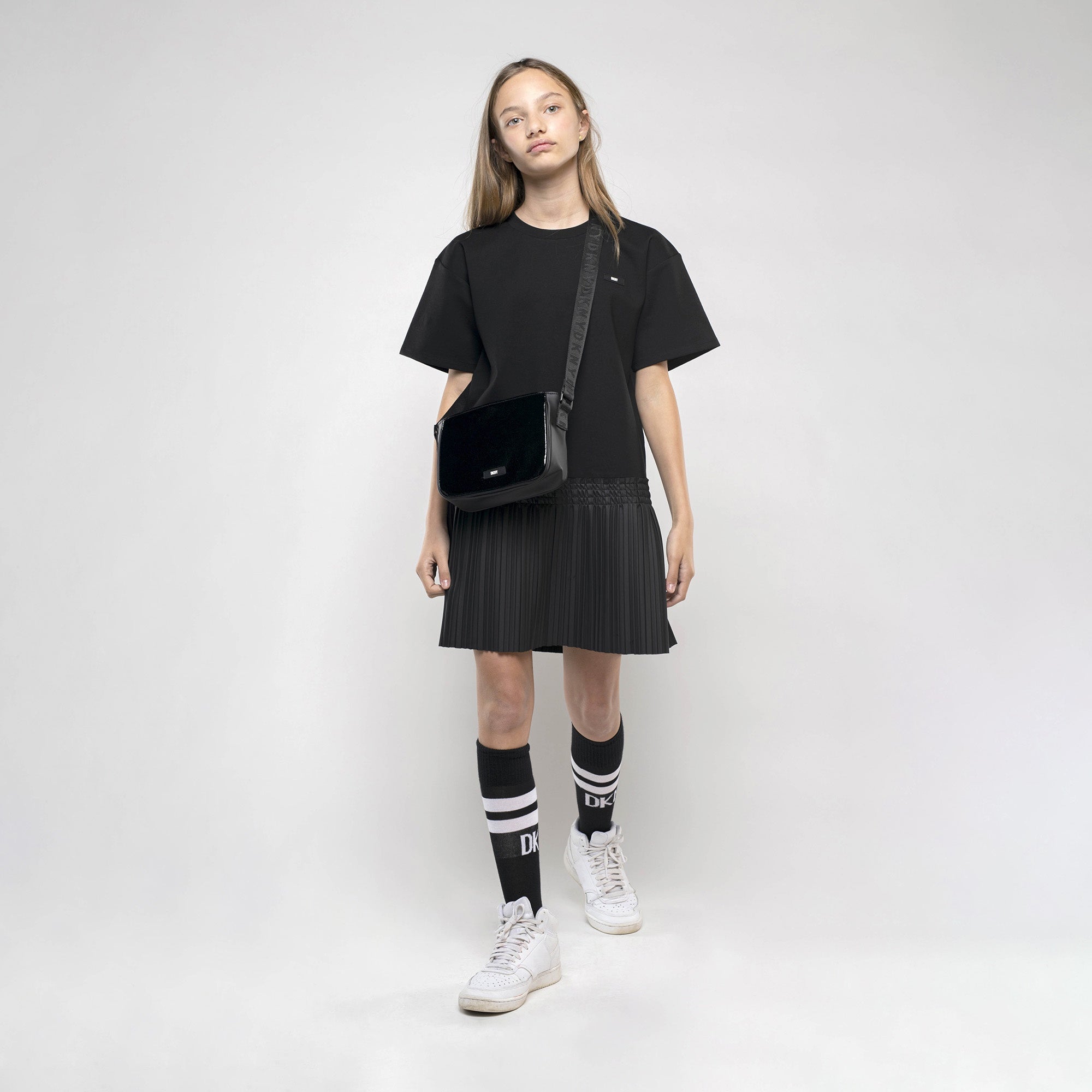 DKNY SHORT SLEEVE DRESS-PLEATED SKIRT