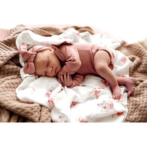 Snuggle Rose Chestnut Topknot