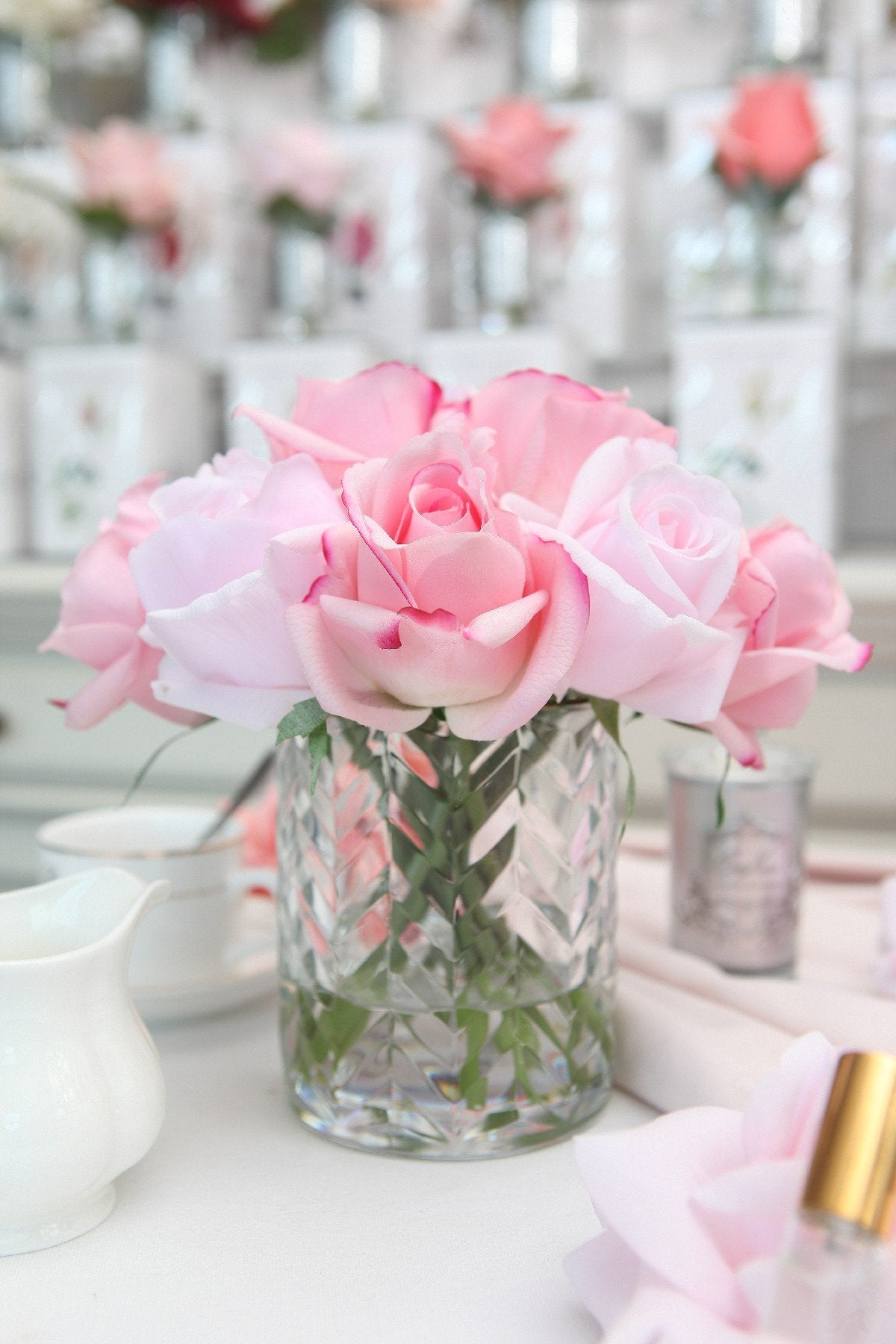 Herringbone Clear Vase-Mixed Rose Buds