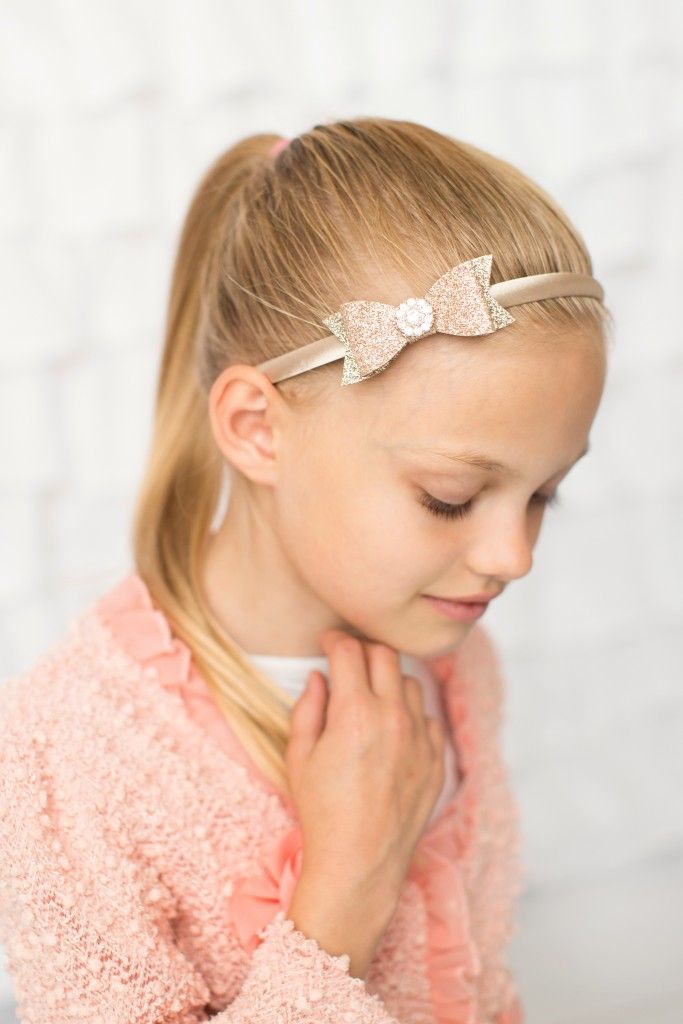 GLITTER BOW IN GOLD WITH RHINESTONE ON A GOLD ALICE BAND