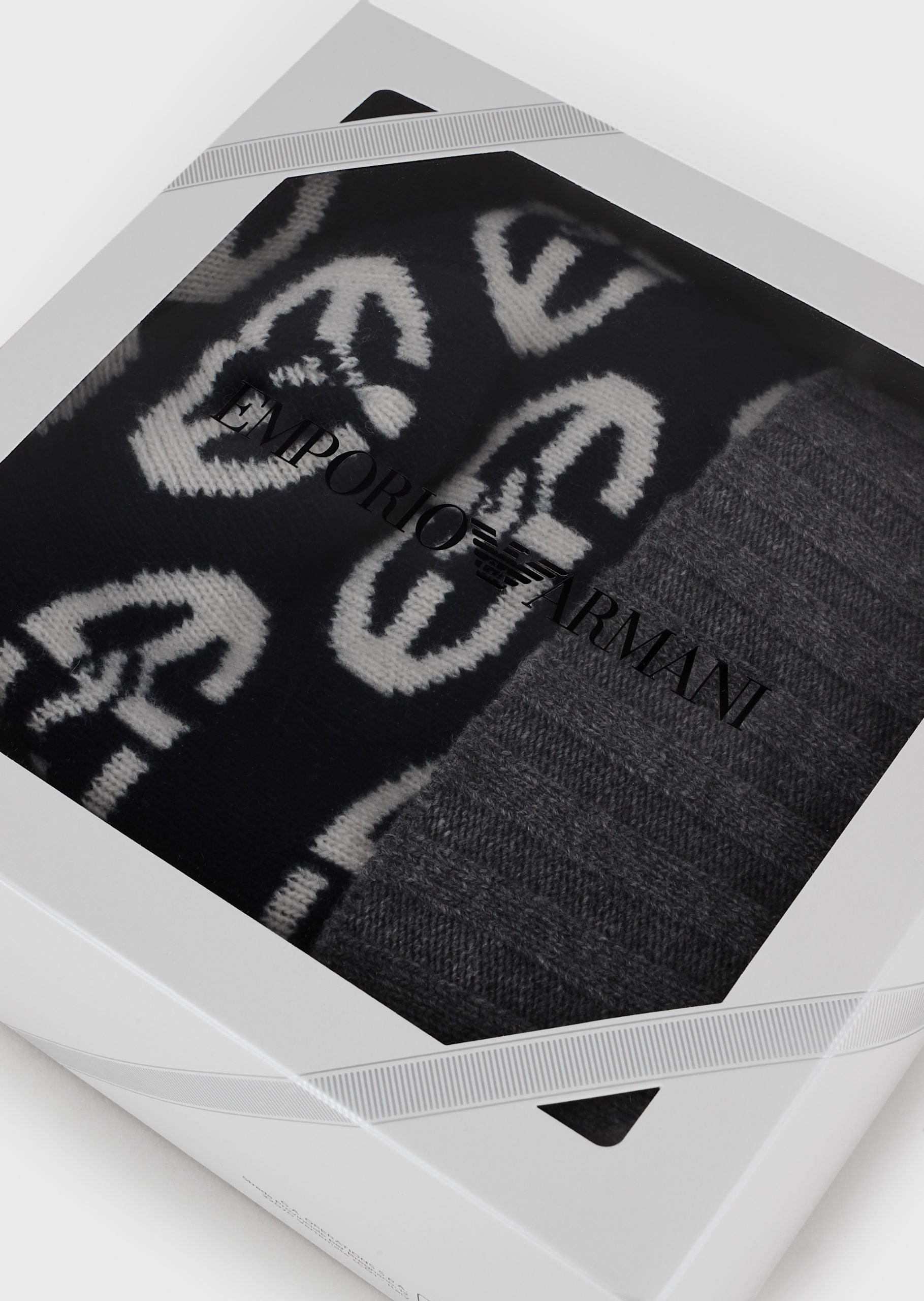 EMPORIO ARMANI Toddler Wool scarf-and-beanie set with R-EAcreate logo