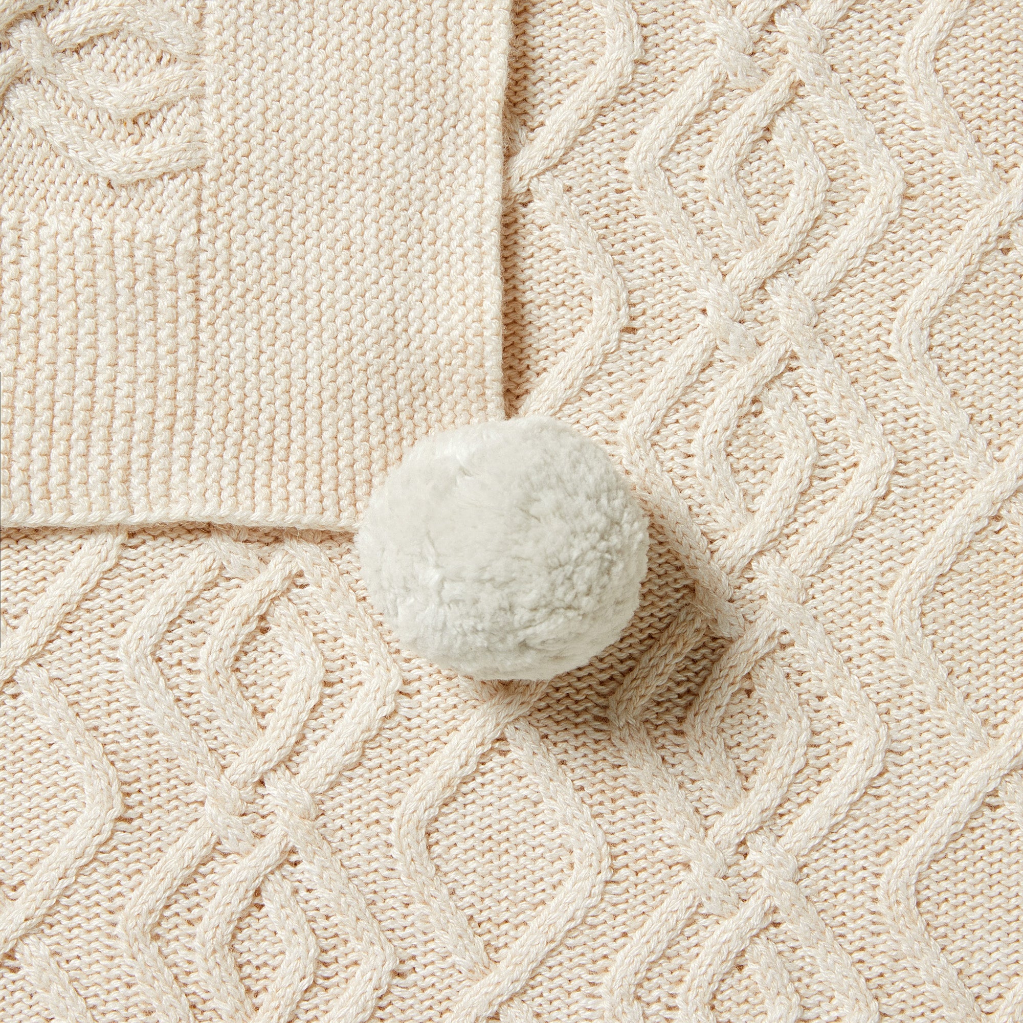 Wilson & Frenchy Knitted Cable Blanket